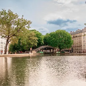 Edgar Grands Boulevards - Boulanger , París Francia